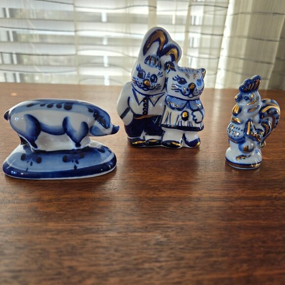 Set of 3 Gzhel Figurines Hand Painted Gilded Porcelain VTG Bunny Cat Rooster Pig - Picture 1 of 16